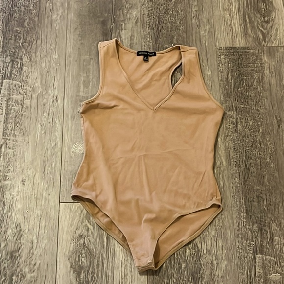 Kendall & Kylie Tops - Kendall and Kylie.  Racer back tank and 2 snaps Small
